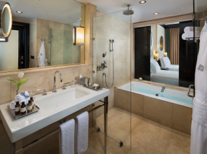 Fairmont Nile City Hotel