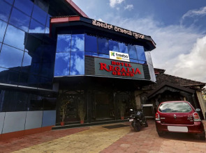 Itsy Hotels Regalia Grand, 500 Mtrs From Madikeri Fort