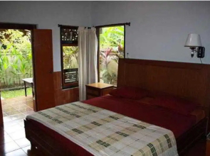 Warsa's Garden Bungalows And Spa