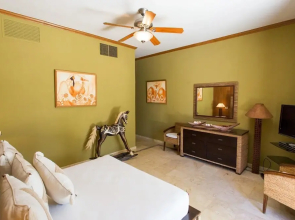 Large 12 000 sq ft 5-bdr Villa for Rent in Cap Cana With Pool Chef Maid