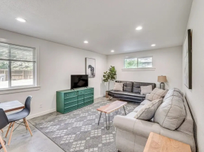 Welcoming Grants Pass Retreat - Walk to Park!