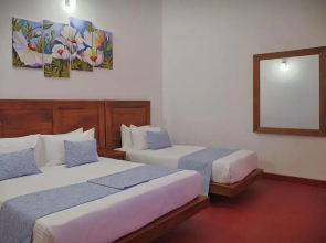Hotel Fern Cliff