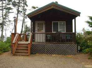 Pio Pico Camping Resort One-Bedroom Cabin 14