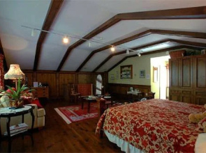 Brock Hollow B & B