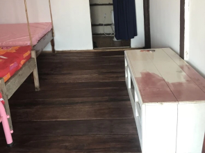 Mom Home Dorms