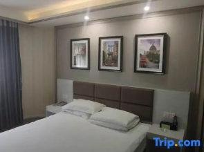 Yingshan New Yaheng Hotel