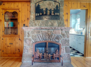 Black Bear Cottage - 2 Br Cottage