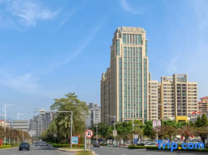 Chao Man Hotel (Zhaoqing Seven Star Crags Scenic Area Agile Plaza Branch)