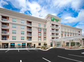 Holiday Inn & Suites Arden - Asheville Airport by IHG