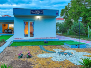 Nice Home in Kastel Stafilic With Wifi and 3 Bedrooms