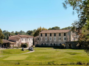 Hôtel Golf & Spa Château de la Bégude, The Originals Collection