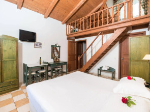 Sea View Village - Studios & Apartments