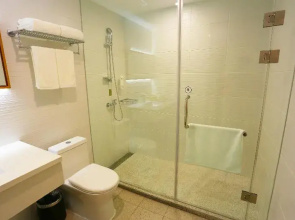 Quanfuji Hotel (Yulin High-tech Wanda Plaza)