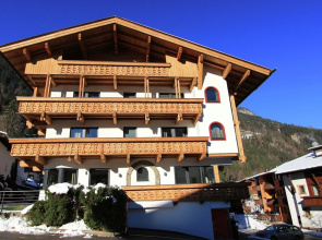 Luxurious Apartment With Sauna in Finkenberg Near Ski Lift