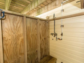 Down By The Sea - 9 Br Home