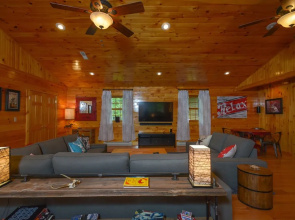 Grey Wolf 3 Bedroom House