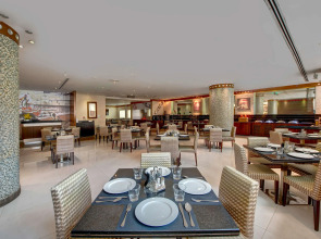 Howard Johnson Plaza By Wyndham Dubai Deira
