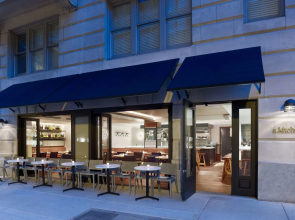 AKA Rittenhouse Square