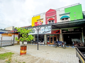 OYO Life 90587 Domen Homestay Syariah