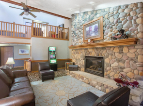 AmericInn by Wyndham Lincoln North