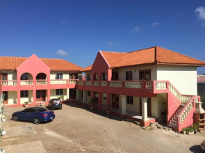 E Solo Aruba Apartments