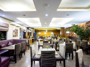 Hotel Grand Kartika