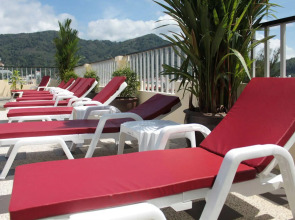 Patong Hemingway's Hotel