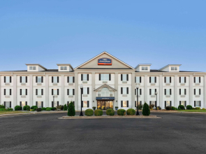 Howard Johnson by Wyndham Jackson