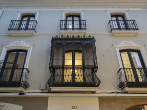 Apartamentos Petronila 1881
