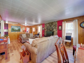 Payson Vacation Rental Cabin w/ Grill + Fire Pit!
