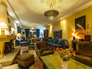 Villa les Oliviers - A Setting of Tranquility