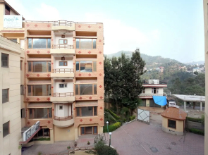 OYO 10208 Home Valley View 2BHK Kasauli