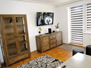 Large Holiday Apartment With a Garden in Stepnica