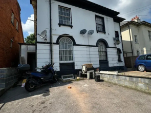 Cozy City Apartment in Reading