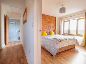 Lundy Lodge - Begwyns View