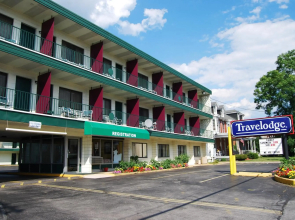 Travelodge by Wyndham Chambersburg