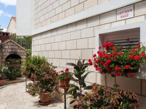 Guest House Raguz