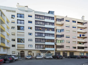 Gulbenkian in Faro With 2 Bedrooms and 1 Bathrooms