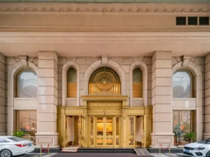 Huanghe Grand Hotel
