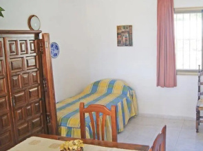Las Buganvillas