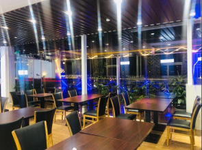 Doha 2 Hotel Saigon Airport