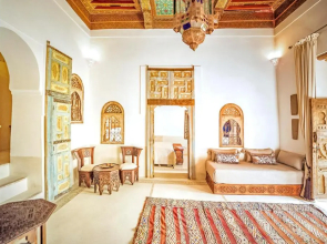 Marrakesh Villa Sleeps 14 with Pool