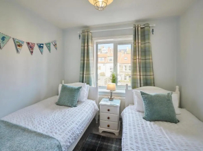 Host Stay Mumbles Cottage