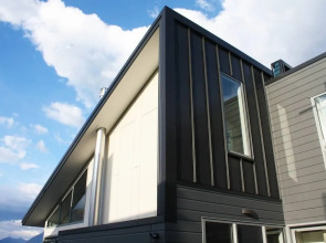 Remarkable Lake View Townhouse Queenstown Hill