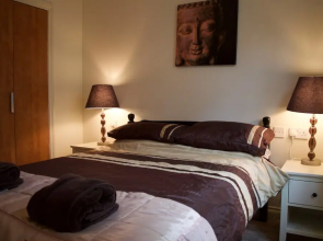 1 Bedroom Apartment With Private Patio Sleeps 3