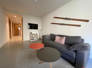 Ferienwohnung 3,5 Zimmer direkt an Ski- und Bikepiste