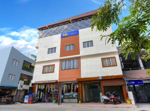 Fabhotel The Shan Palace