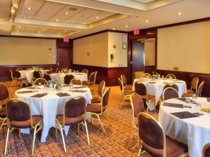 M Social New York Downtown (Formerly Millennium Downtown New York )