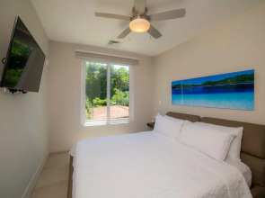 Miramar 2D -3 Bedr 3 Bath Ocean View