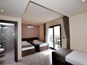 Schlosshotel Berlin By Patrick Hellmann